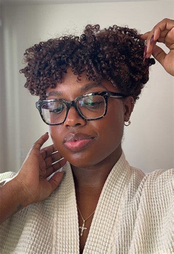 🍒🎉January Reset: The Curly Pixie ✂️✨ New year. New energy. New curls 💫 I’ve had long hair for years… even had butt length hair. And if you’ve been on this journey with me, you already know a big chop is nothing new over here 😌✂️ Every chop in my curly hair journey has made me feel FREE 🦋 And this one? It was definitely time. I’ve been craving something different. Something lighter. Something low maintenance but still bold.🔥🔥 So I went to my fave local curly salon and when I tell you my ha