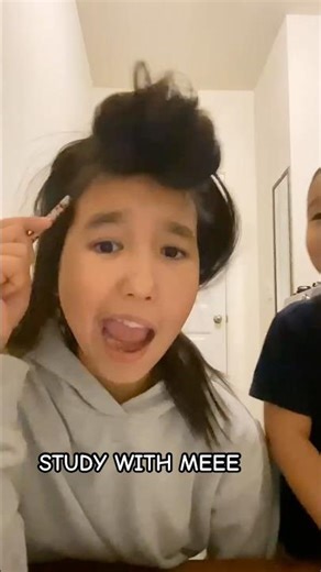 STUDY WITH ME—HEYYY 📚 📖 #jonassisters #study #MUBINA #shorts #fyp #fypviral #foryou