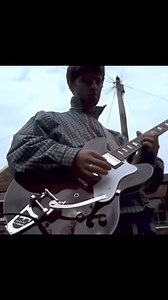 ‘Ahh, shake along with me’ Shakermaker was released #OnThisDay 30 years ago! ‘Definitely Maybe’ Deluxe 30th Anniversary Editions include the never before heard ‘Shakermaker (Monnow Valley Version)’. Out August 30th, pre-order yours now: https://OasisMusic.lnk.to/DLDM30 #DefMaybe30 | Oasis