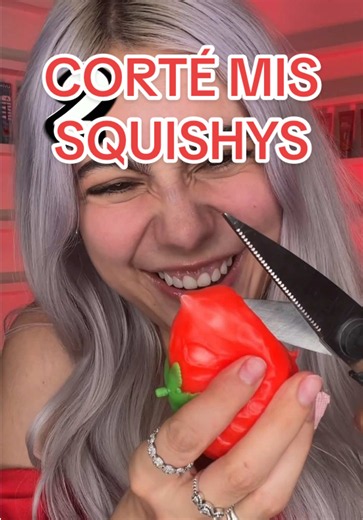 Así se ve por dentro un Squishy😳🤤😍 insta: @fer_jalil ✨ #satisfactorio #ferjalil #squishy #cortar #adentro