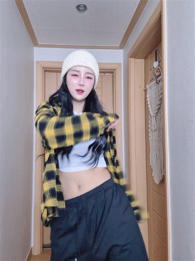 One Dance: Easy Dance Routine You Can Learn