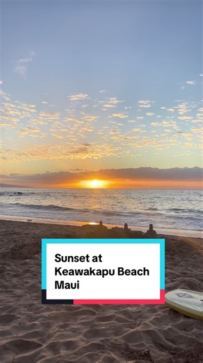 Keawakapu Beach is a popular, nearly mile-long stretch of golden sand between Kihei and Wailea on Maui, known for gentle waves perfect for swimming, snorkeling. Beautiful Sunset tonight! #mauisunset #keawakapubeach #mauisunset #hawaiiansunset #maui
