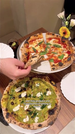 The world’s best pizza is in London! 🍕 Napoli on the Road by the world’s best pizza chef!