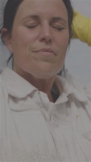 Let's talk beekeeping essentials! ️ What's your go-to tool in your beekeeping kit? Share your favorites and tips below! #BeekeepingTools #Beekeeping101 #BeekeeperLife #BeekeeperCommunity | BeeBuilt | Facebook