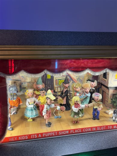 The things you find inside @Hersheypark arcade #arcade #hersheypark #ridesmuseum