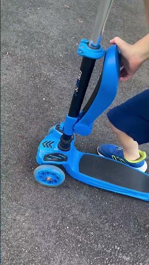 Hurtle 3-Wheel Scooter for Kids: LED Lights & Lean-to-Steer Review