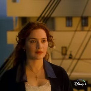 Zobaczyć znów tę scenę z Kate Winslet i Leonardo DiCaprio po raz pierwszy... 💔🥺 Oglądaj film „Titanic” w Disney . | Disney