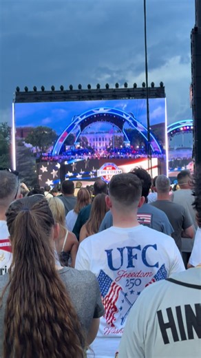 The Jets next to the monument was so badass 🇺🇸🔥 #UFC #ufcfreedom250 #mma #whitehouse #freedom250