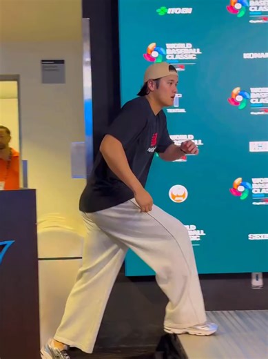 Ohtani no se confía de Venezuela 🇻🇪🇯🇵 El astro japonés Shohei Ohtani calificó el duelo ante Venezuela como un compromiso de alto voltaje en el World Baseball Classic. El japonés aseguró que Venezuela cuenta con peloteros de talla mundial, por lo que espera un juego muy exigente y competitivo. Además, Ohtani confirmó que no lanzará en ese encuentro, señalando que confía plenamente en el cuerpo de pitcheo de Japan. � The Times of India 👀 La pregunta para los fanáticos: ¿Quién gana este duelo?