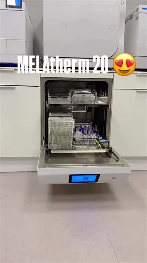 The rumors are true: MELAtherm now comes in XXL. More power. More possibilities. More MELAtherm 20. 💥 From small practices to high-traffic clinics – the MELAtherm® 20 is the tailor-made solution for any workflow. Manufactured 100% in Germany with proven quality and cutting-edge features. ⚡ XXL chamber design for up to 90 patients per cycle? ✅ 💧 63% improved cleaning performance with AquaBoost Technology? ✅ 🖥 Smart touch display for intuitive operation and ProControl? ✅ Whether you choose acti