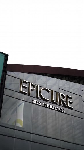 Suasana Sore Hari di Epicure Sky Terrace Semarang