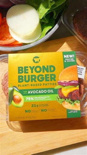 39K views · 248 reactions | ✨Beyond Burger ASMR ✨ Have you tried our new burger made with avocado oil yet? Let us know what you think! 﫵‍↕️ | Beyond Meat | Facebook