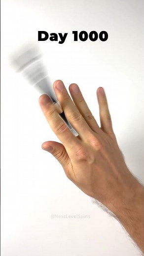 I Practiced Pen Spinning for 1000 Days