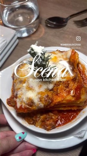Scena La Mesa