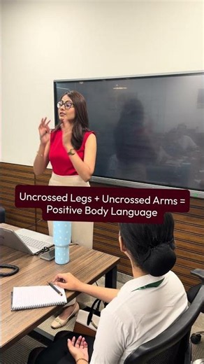 Cabin Crew Interview Body language Tip 1 #cabincrewjobs #bodylanguagetraining #interviewskills