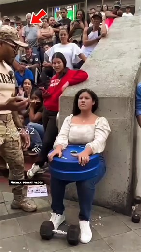 Why did this girl's leg stop working #fyp