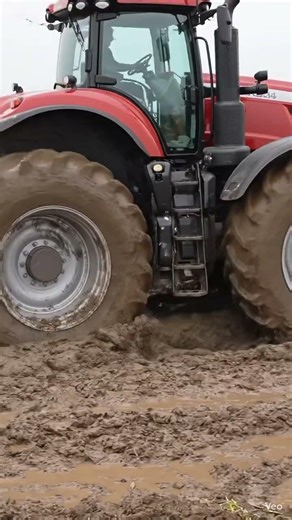 World Powerful Tractor Working in Deep Mud | Farm Life USA 🚜🔥