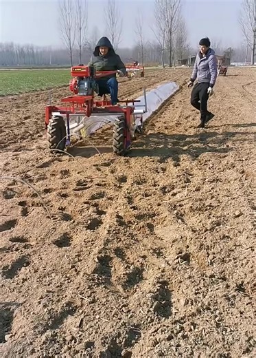 The Machinery Behind Farmers Planting | Trend Rush