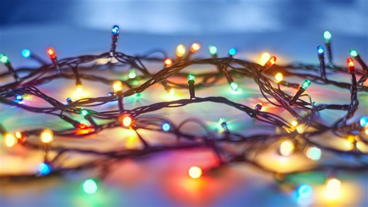 Walmart now offering Christmas light installation services