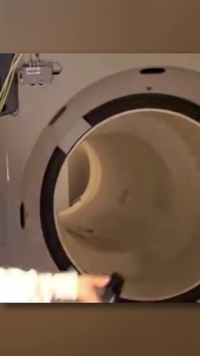 Why metal is noy allowed in MRI. . #FacebookReelsContest #science #space #facts #Oyo #amazingvideo #love #trend #virals #life | Facts' Mine