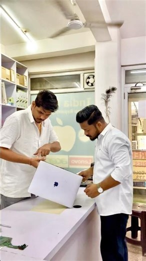 Mera laptop toh bach gaya! 🙌💻