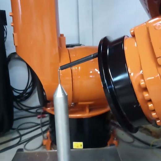 Tool Center Point (TCP) KR360-L240-2 R3326 after refurbishment by #ARAGONROBOTICS