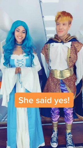 Can you believe she said that?! 💙🧡 #foryou #crystalpop #dating #girlfriend #boyfriend #superpops @stephanie.hoston