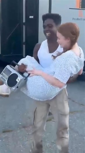 Lucas Sinclair is the best boyfriend fr....#strangerthings #lucas #max #sadie #caleb caleb