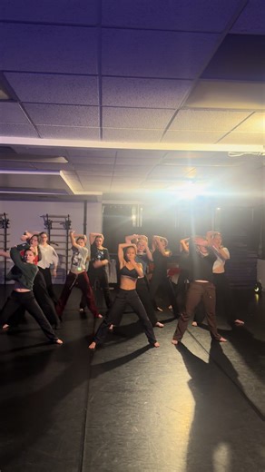 The whole lyrical crew 🥹 Moves:@Mal #falling #lyrical #combo #choreography #dance