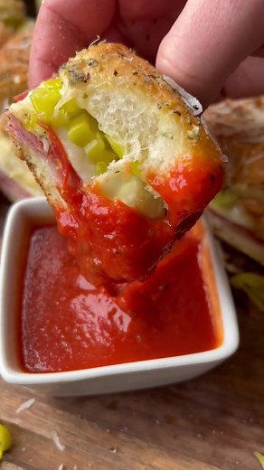 Cooking in the Midwest on TikTok