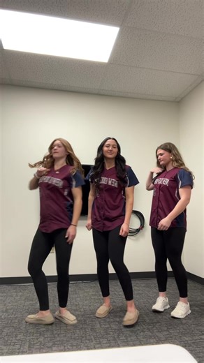 New Oxford softball emoting into the season @My pot o gold 🍀 @miranda💌🐆 @brooklyn