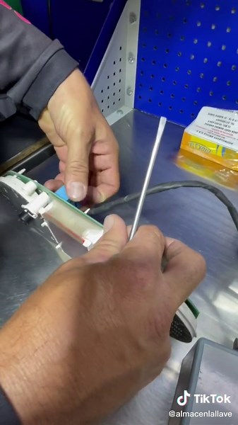 Cómo programar una llave de Amarok | Tutorial paso a paso