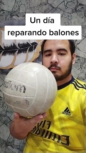tocó reparar uno de voley #paratiii #fyp #foryoupage #fypage #reparacion #balones #reparaciondebalones #soccer #soccergirl #futebol #soccertiktok #futbol #soccerball #futbol⚽️ #repair #viral #parati #fypシ #fypシ゚viral
