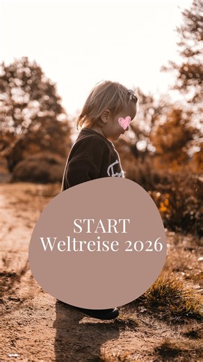Heute ist Abreisetag. Wir verlassen unser Airbnb und starten endlich in unsere Weltreise als Familie. Unser Haus haben wir bereits vor Wochen vermietet, die Zeit bis zur Abreise haben wir übergangsweise im Airbnb verbracht. Heute Morgen hieß es dann: alles raus – und alles rein in unseren Camper Knut, unser neues Zuhause auf Rädern. Nach anderthalb Jahren Planung, Zweifeln, Organisation und vielen Entscheidungen geht es heute wirklich los. Die Freude ist riesig – und trotzdem fällt der Abschied 
