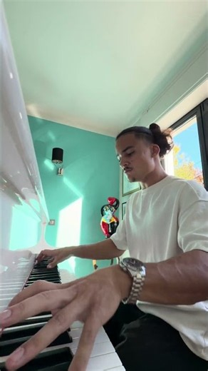Just a childhood memory… #httyd #howtotrainyourdragon #piano