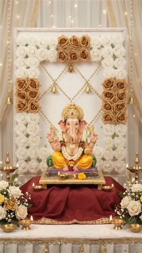 🤍✨ Elegant White & Golden Ganpati Decoration 🙏 | Royal Floral Bappa Setup 🌸🪔