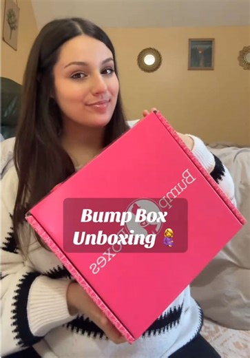 @Bump Boxes unboxing! 8 months pregnant edition 🫶 #unboxing #firsttimemom #pregnant #sahm #babytok