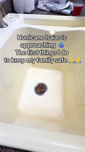 Hurricane Isaias Preparation Tips: First Things to Do to Keep Family Safe