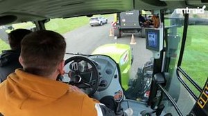 SÉCURITÉ ROUTIÈRE 🚨 Au centre Centaure du Futuroscope, on apprend à identifier les situations dangereuses sur route et à réagir à ces situations pour ne plus se faire peur sur la route. Découvrez la vidéo complète sur notre chaine YouTube 👉 https://www.youtube.com/watch?v=mGBF5-l3AYY Plus d'informations également dans notre article dédié 👉 https://www.entraid.com/articles/tracteur-en-drift-formation-conduite | Entraid