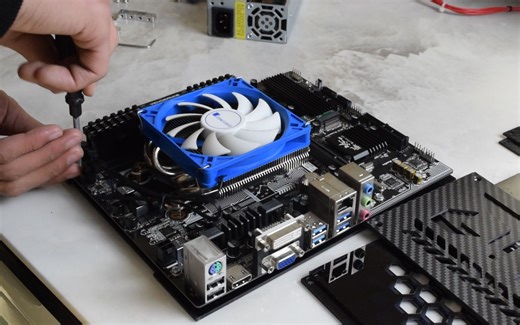 自制最小的matx碳板机箱分享（装机），其他方案在努力中