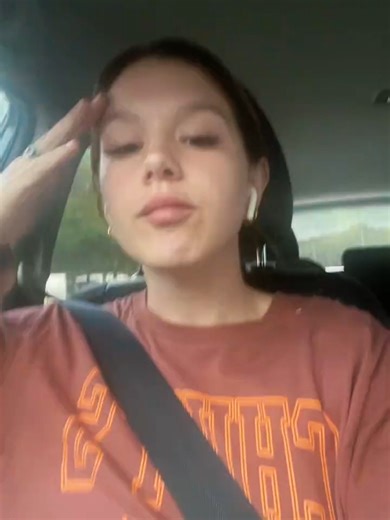 Welcome to the country i guess #neighborhoodwars #viralvideos #drama #foryoupage #neighborsvcroblox #apartmenthacks #fypageシ #videos #neighbor #neighborhood #karen #fypage #baseballszn #Baseball