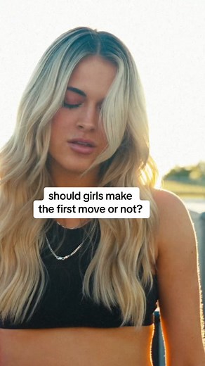 look i like 👀 out now go listennnn #relationship #lovesong #songofthesummer #dating #music #newmusic