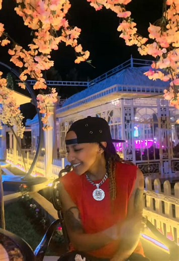 Bee King: Unlocking the Secrets of Beekeeping