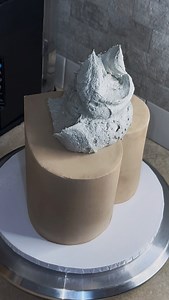 the making of a perfect heart cake 🖤 #thefantasybakery #cake #homemade #bakery #baking #baker #cakepops #strawberries #lebanese #cali #california #la #losangeles #video #explorepage #wedding #weddingcake #cakesicles #dessertbox #birthday #numbercake #treatbox #buttercream #redcake #pinkcake | The Fantasy Bakery