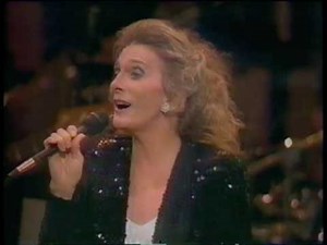 JUDY COLLINS - "Both Sides Now" Sing-Along 1988