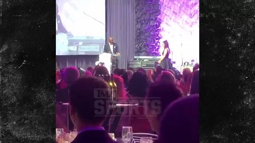 Jerry Rice And Latisha Pelayo Are Married — All The Deets On The NFL Legend's Wedding