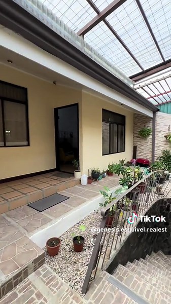 Casa 2 Niveles Uso Mixto en La Ceiba, Alajuela