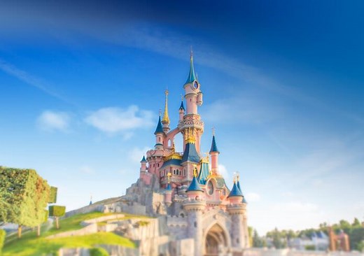 Disneyland® Paris: Ticket & Hotel | Sale - 27 %