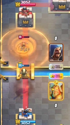 Pass vs Free Hero Battle! 💳💎