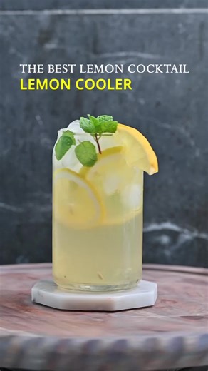 🍹🍋😎 Lemon Cooler is the best refreshing cocktail with lemon flavor for a hot summer day! 🌞🌞 Recipe : 2 oz Deep Eddy Lemon Vodka 🍋 1 oz Brown sugar Simple Syrup simple syrup 🍯 4-5 mint leaves 🍃 Topped with Sprite or Club Soda 🥤 #alcohol #bar #bartender #bartenderlife #cocktailrecipe #cheers #lemon #mint #lemondrink #vodka #lemonvodka #lemoncocktail #lemonade